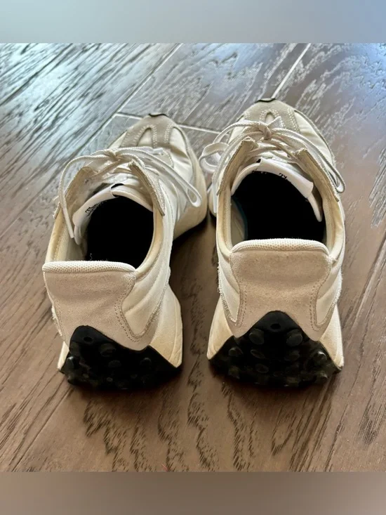 New Balance 327 Sea Salt with White & Black W7 - Picture 10 of 12